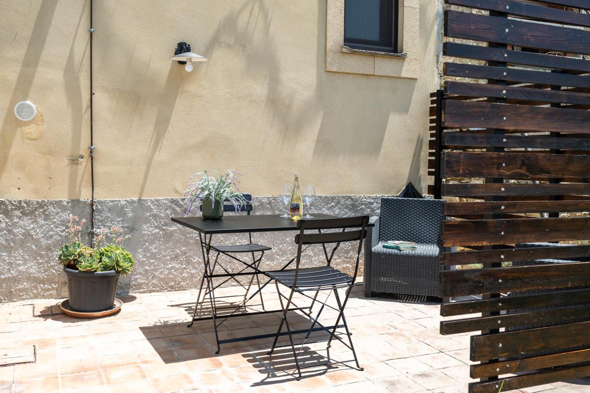 Cottage Immerso Nel Vigneto Caltagirone Εξωτερικό φωτογραφία